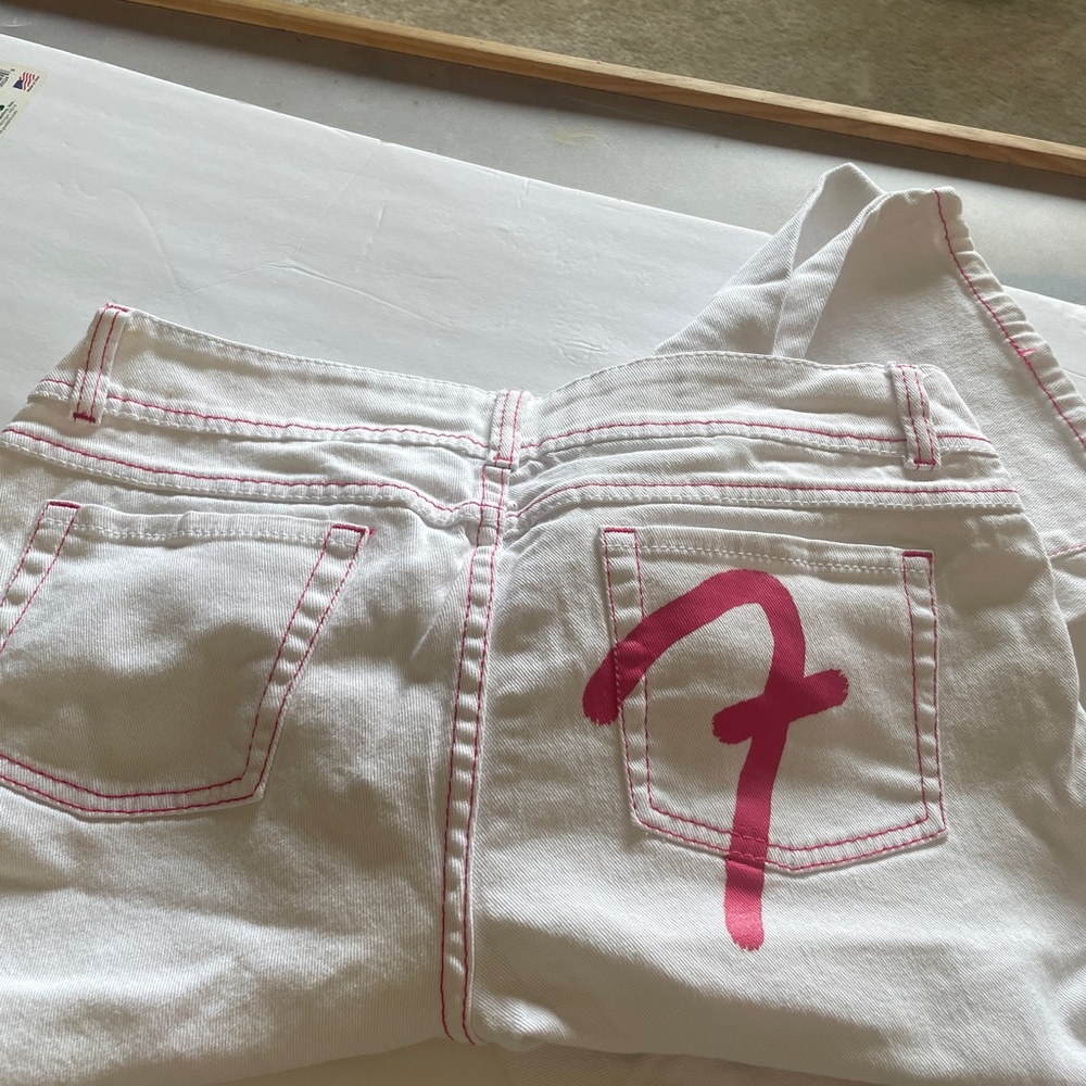 Fubu White Jeans w/ Pink Stitching Size W13/14 - Picture 3 of 4